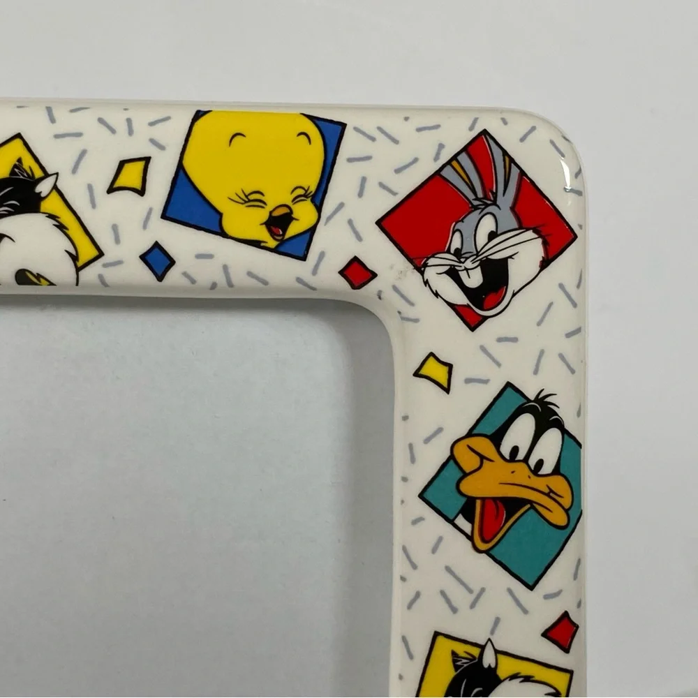 Vintage 1994 Warner Bros. Inc Looney Tunes Decor Picture Frame Bugs Bunny Tweety